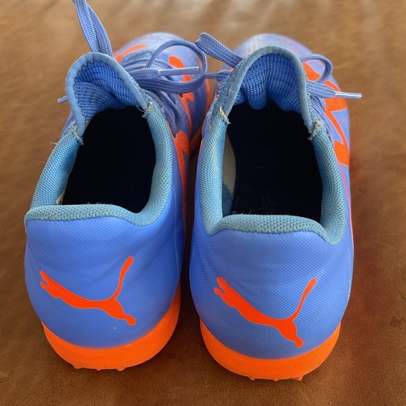 PUMA Unisex-Child Future Play Turf Soccer Boot - Picture 3 of 6